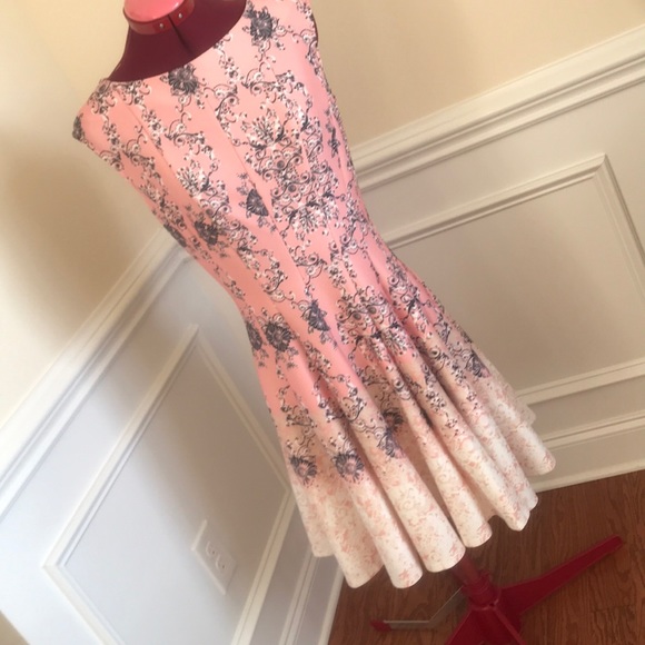 Julian Taylor Dresses & Skirts - Julian Taylor Dress Sz 10